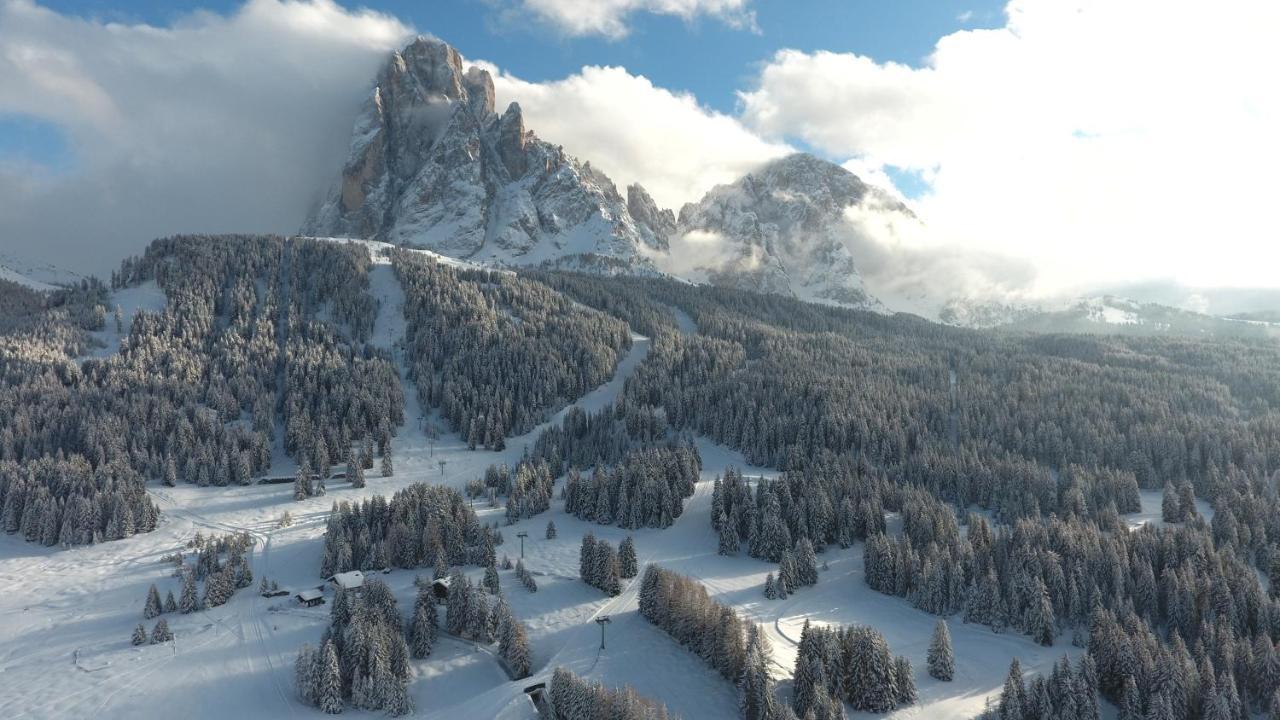 Villa Pana Santa Cristina Val Gardena ภายนอก รูปภาพ