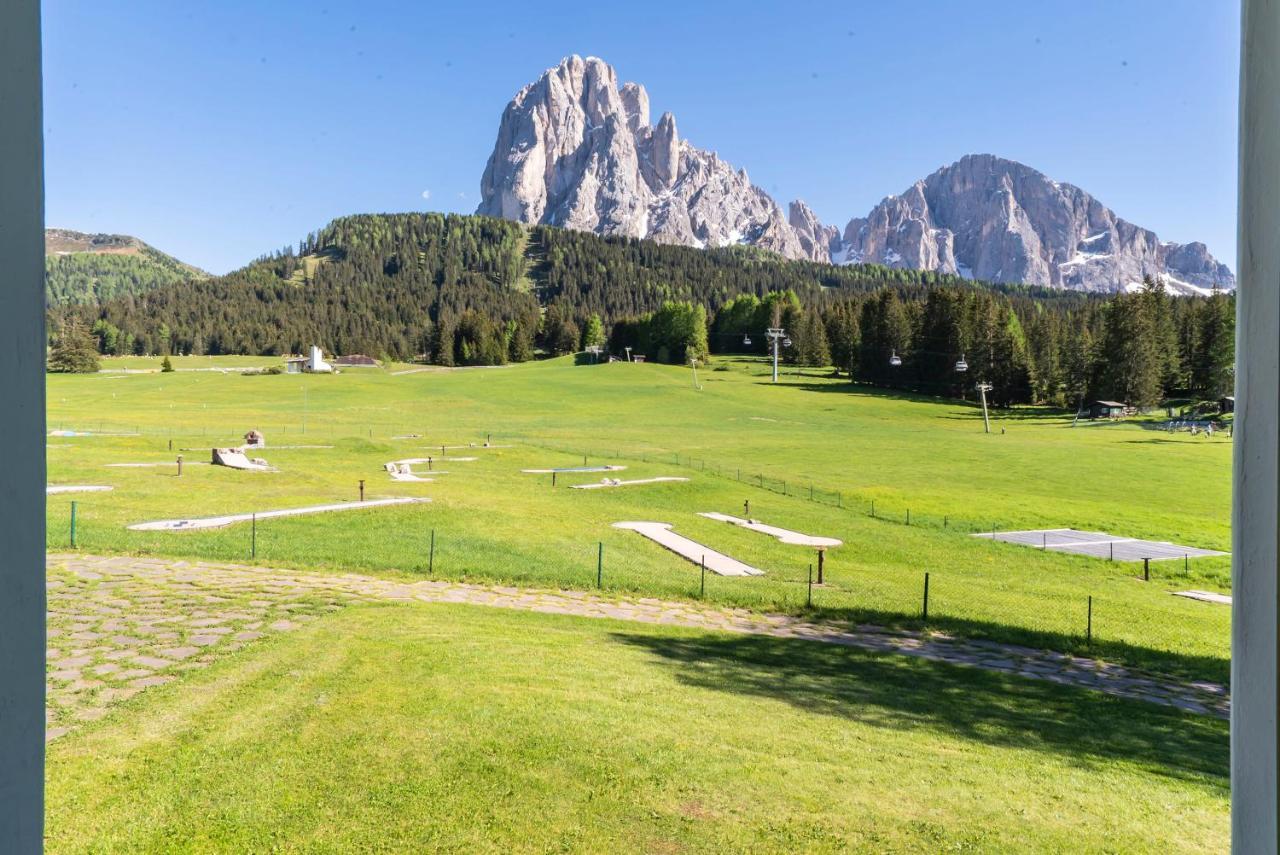 Villa Pana Santa Cristina Val Gardena ภายนอก รูปภาพ