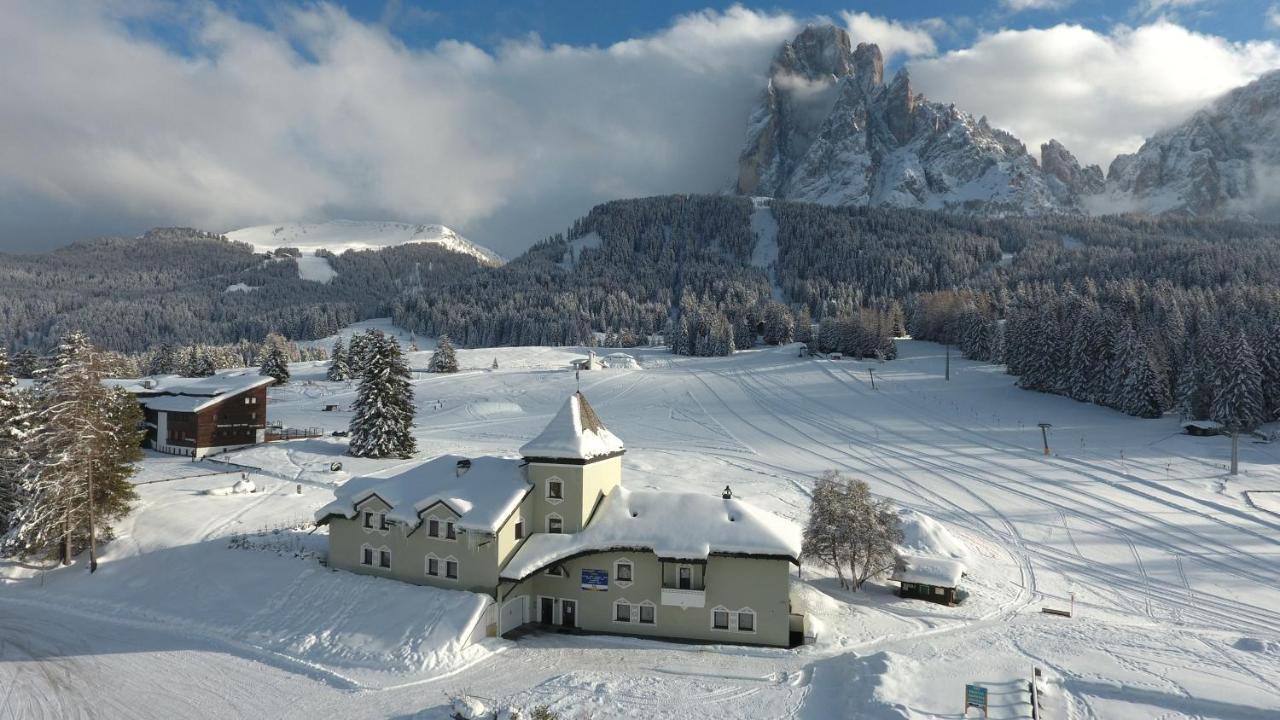 Villa Pana Santa Cristina Val Gardena ภายนอก รูปภาพ