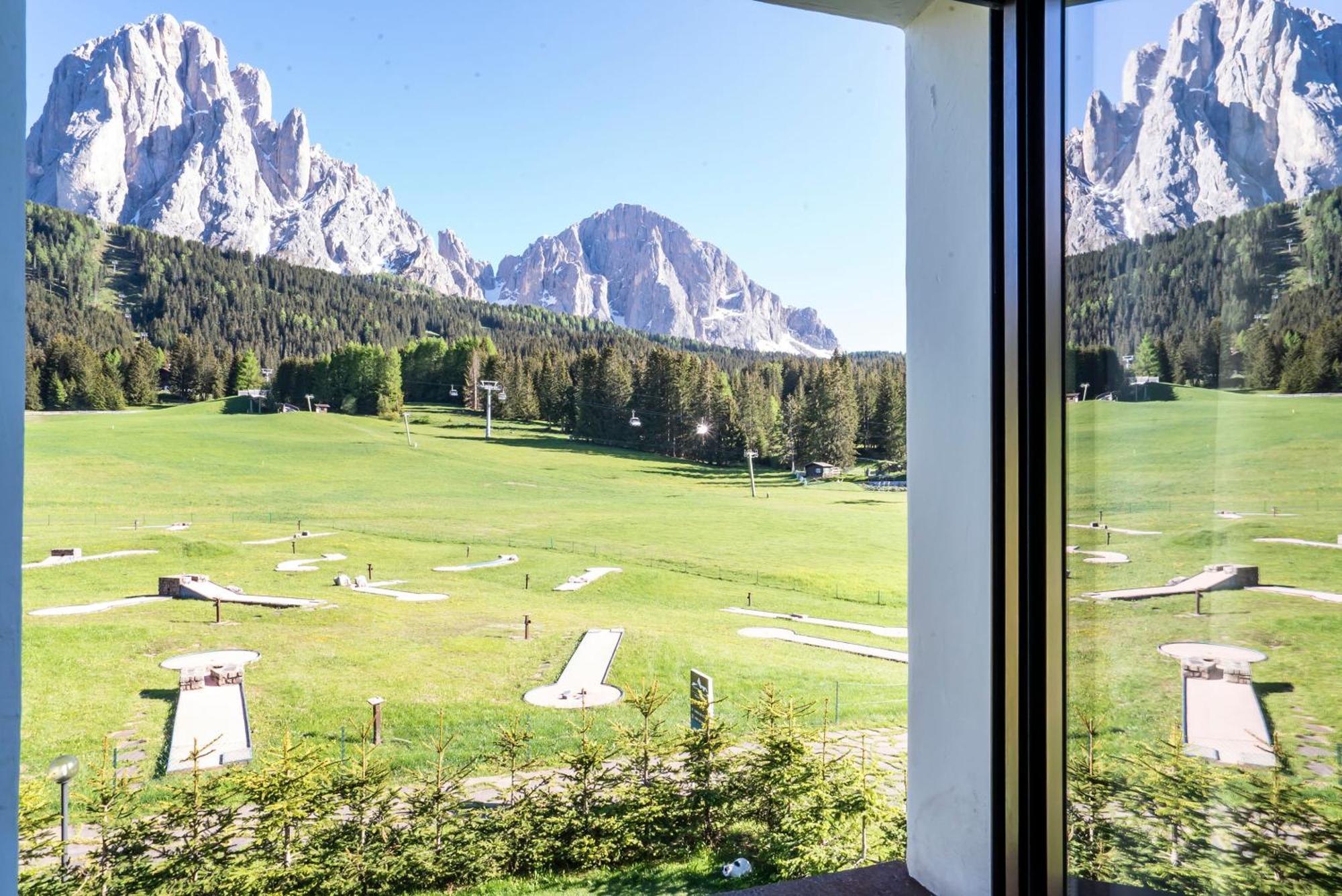 Villa Pana Santa Cristina Val Gardena ภายนอก รูปภาพ